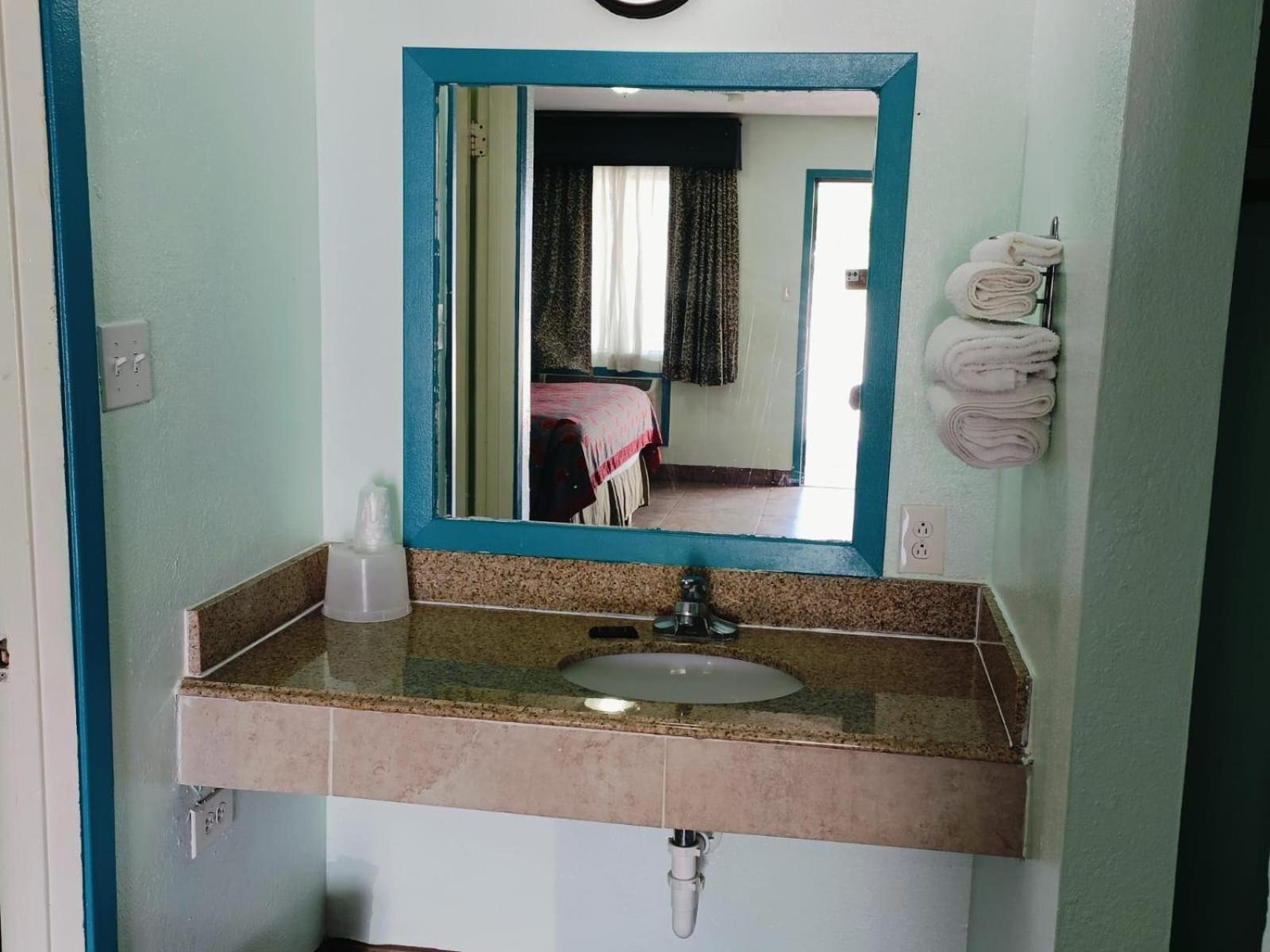 Budget Inn By Oyo Edinburg Hwy 281 Εξωτερικό φωτογραφία